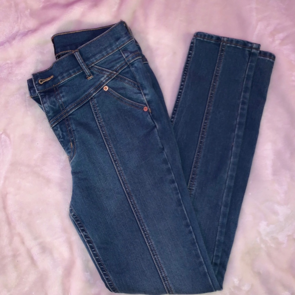 skinny jeans